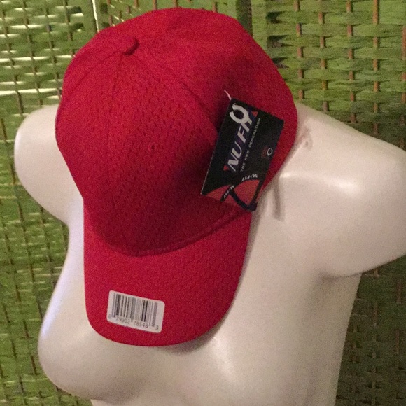 😎NWT Nu-Fit Fitted Red Baseball Cap Must Have 😎 - Picture 4 of 7
